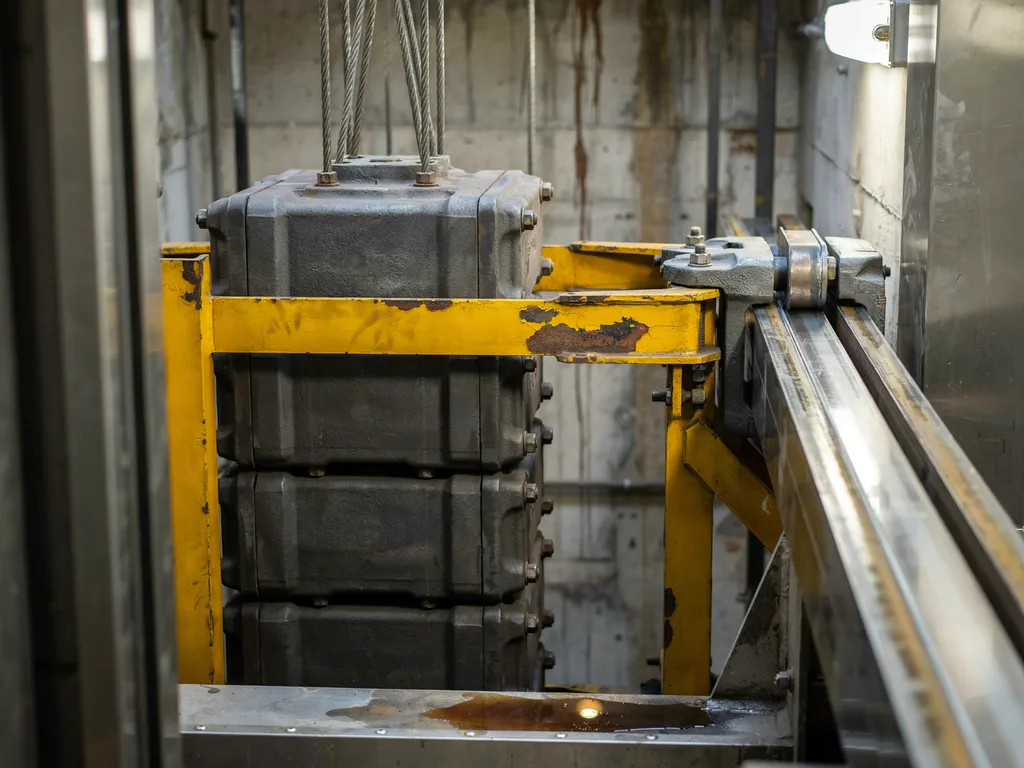 Custom elevator counterweight casting sections